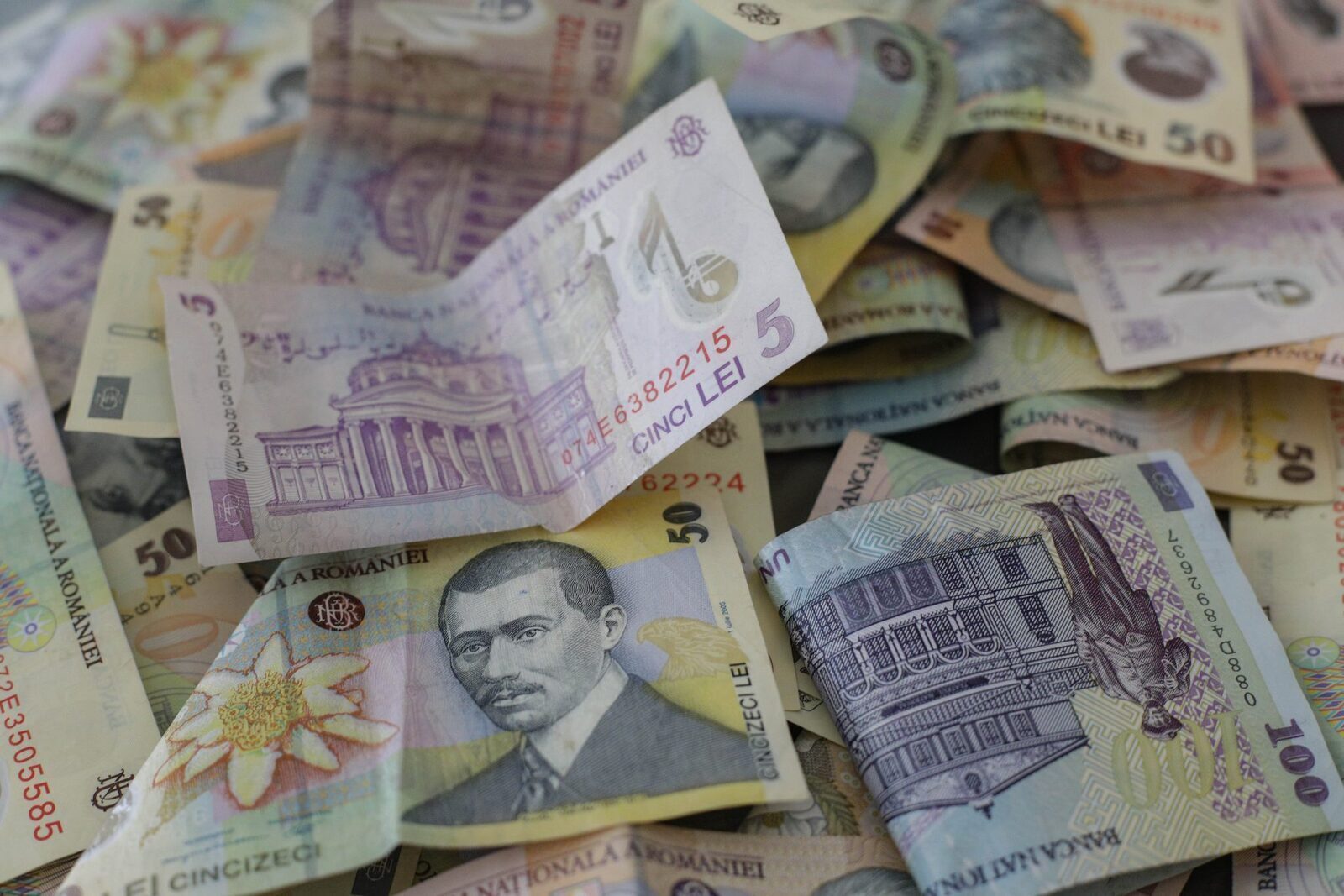 Granturi IMM: 25 mil. EUR pentru digitalizare în București și Ilfov