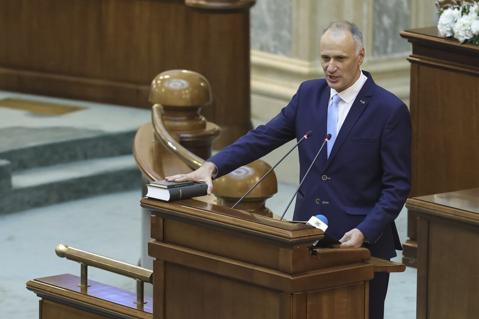 USR atacă legea ANI la CCR: Acuzații de inspirare din stalinism
