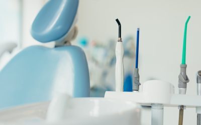Dentisti în surplus: Colegiul Medicilor cere mai puține locuri la buget