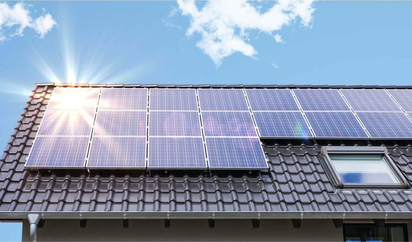 Panourile fotovoltaice: Produc energie după 25 de ani?