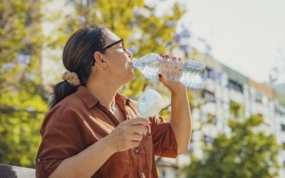 Hidratare pe caniculă: Câți litri bei în funcție de greutatea ta