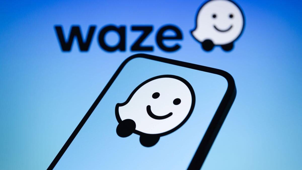 Waze îți spune când să pleci. Traficul ghidat