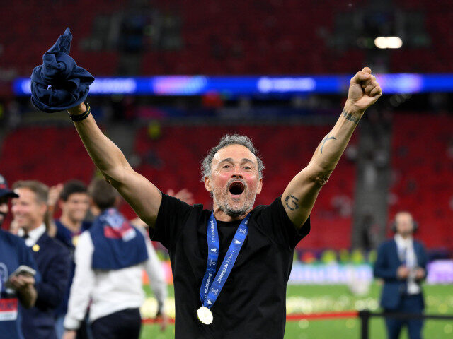Luis Enrique, în cartea de AUR a fotbalului