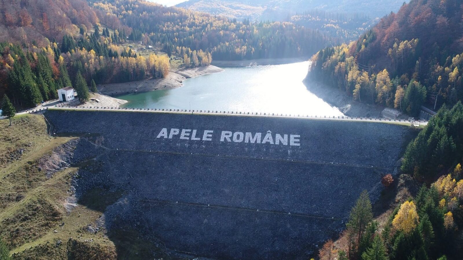 România, secetă! Lacurile se golesc, 180 de localități sub restricții