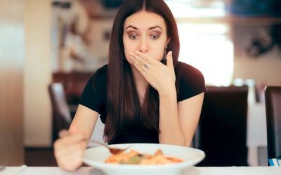 7 semne banale arată cancerul de stomac. Nu le ignora