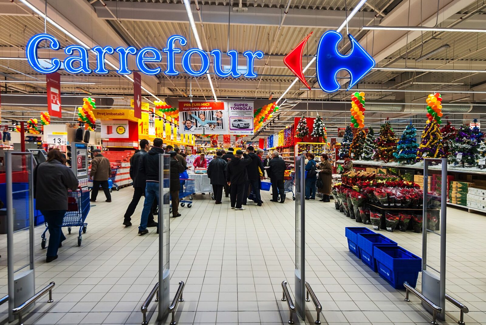 Carrefour România, Pavăl accelerează parteneriate locale