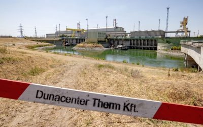 Dig pe Dunăre: Lucrare colosală scufundă două barje