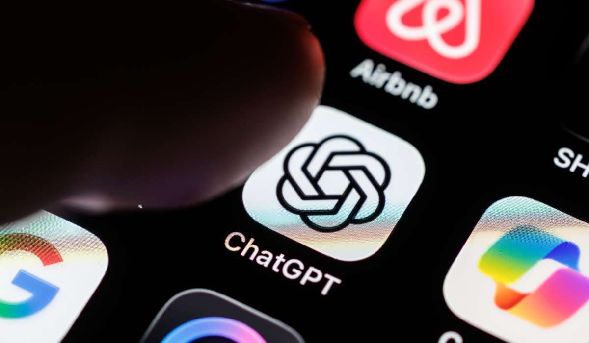 ChatGPT: Liber la mesaje, dar cu reclame și reguli ascunse
