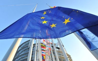 Serviciile, în cădere liberă în România, Ungaria și Danemarca