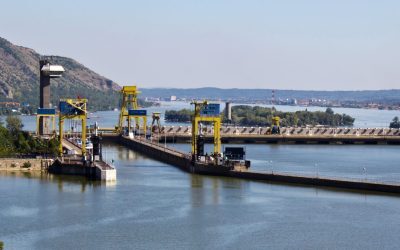 România: 19 GW instalați, dar produce doar o treime. Criza energetică explicată