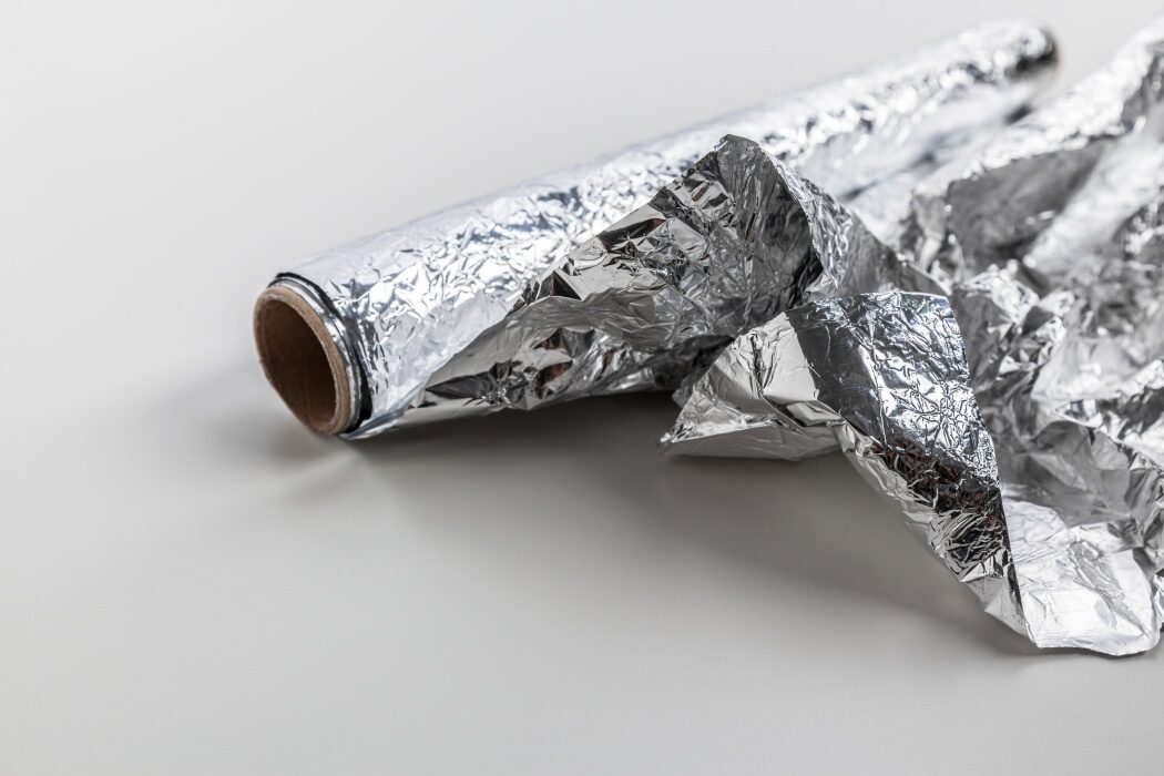 Cum să păstrezi corect folia de aluminiu în bucătărie