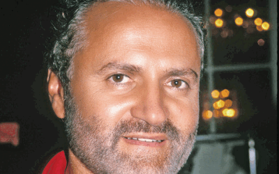 Versace: De la copil în Calabria la regele modei globale