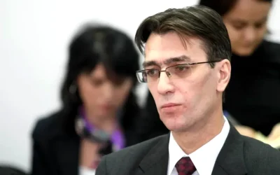 Reclamantul, prins în vizită secretă