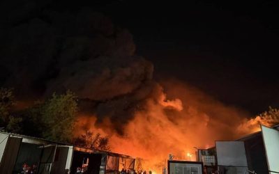 Incendiu uriaș în București: Fum dens, RO-Alert emis