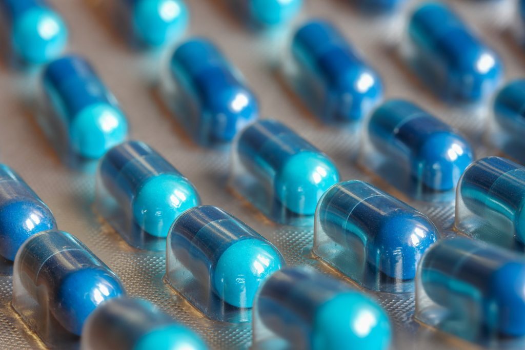 Medicamentele, în pericol: Producătorii cer energie neîntreruptă Guvernului