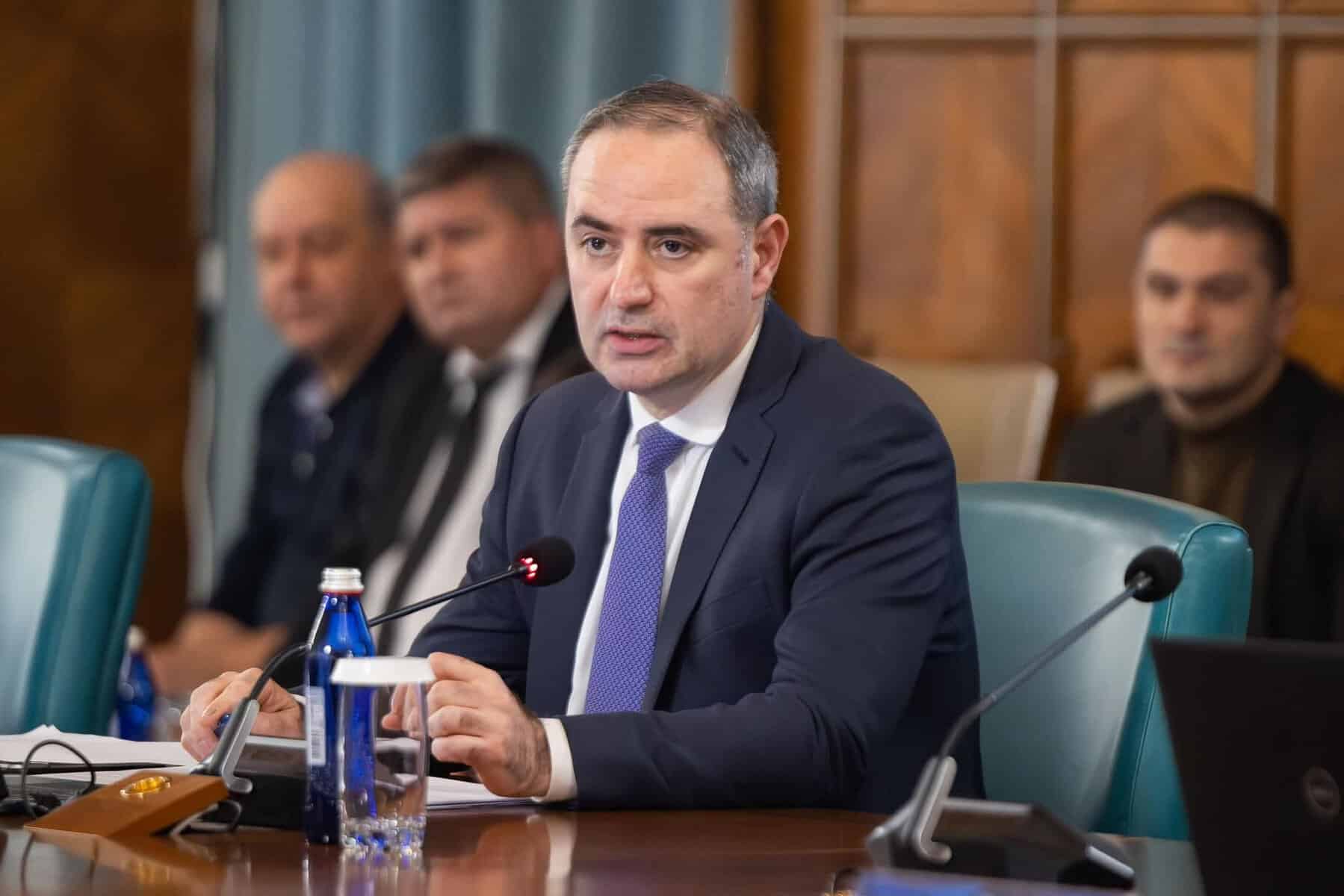 Economia României arată bine: PIB s-a contractat doar 0,4% în T2