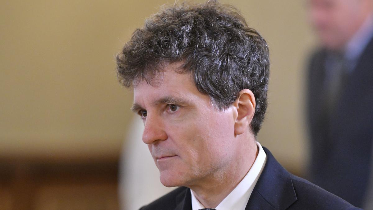 Nicușor Dan: Acord pentru euro, dacă politicienii scapă de agende