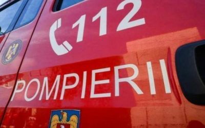 Fum dens la Deva: 10 evacuați, 300 fug din mall