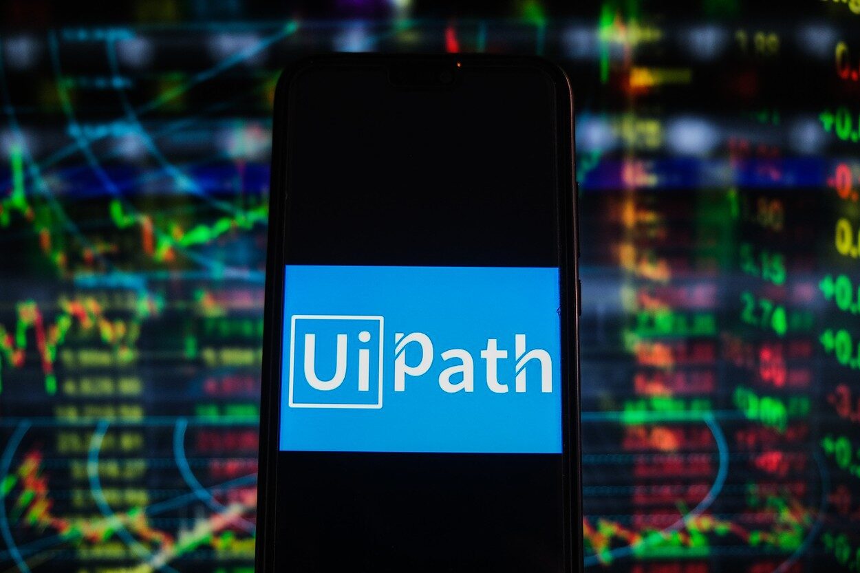 Google, acțiuni UiPath sub 76 mil. dolari de la 2,3 mld.