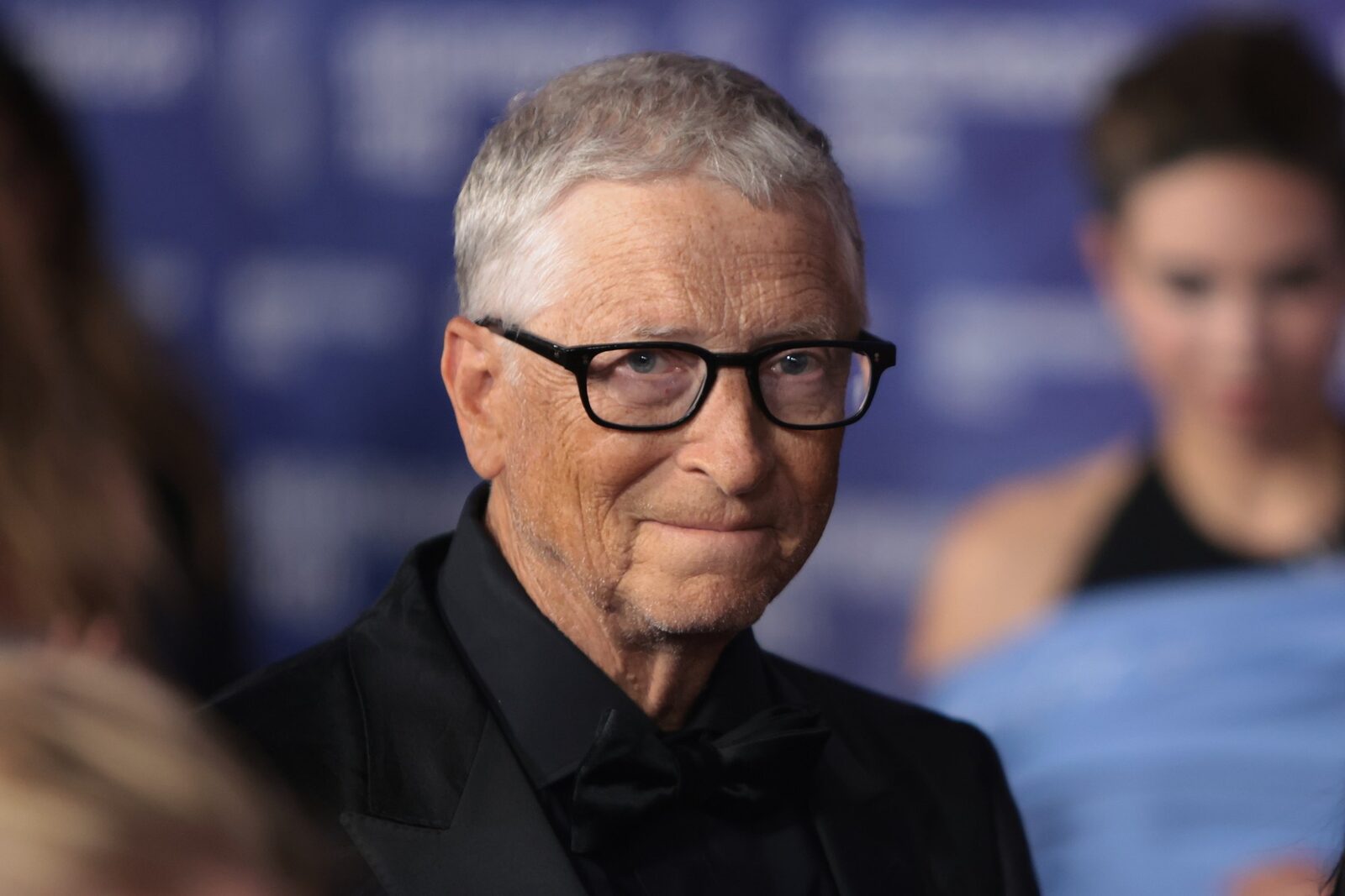 Gates: Guvernele, nepregătite pentru AI, zeci de locuri de muncă dispar