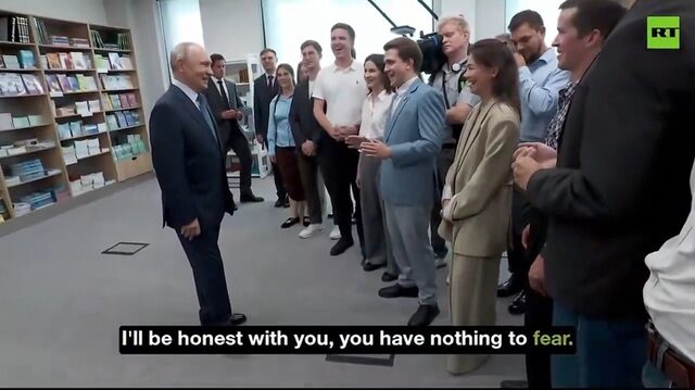 Putin, sfidător la Novosibirsk: „Nu-mi e frică de AI”