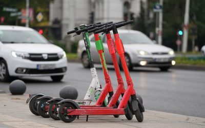 Trotinete electrice, mai periculoase ca motocicletele, arată un studiu