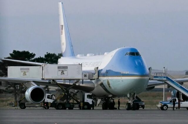 Trump, scandal în SUA după schimbarea avionului după summitul NATO