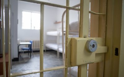 Rusia: 3 ani cu închisoarea pentru donații. AUR vrea lista donatorilor ONG în România