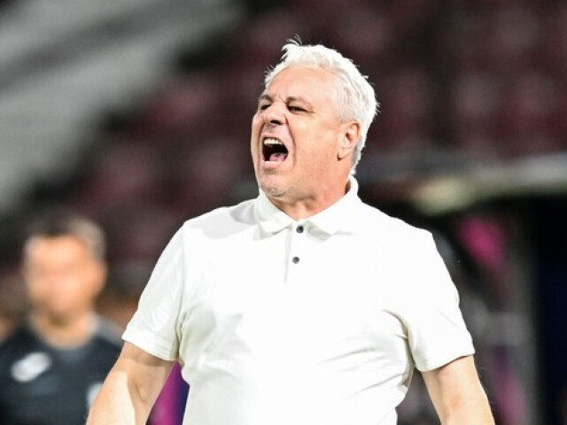 Șumudică, atac virulent la Baciu: „Joacă după ureche”