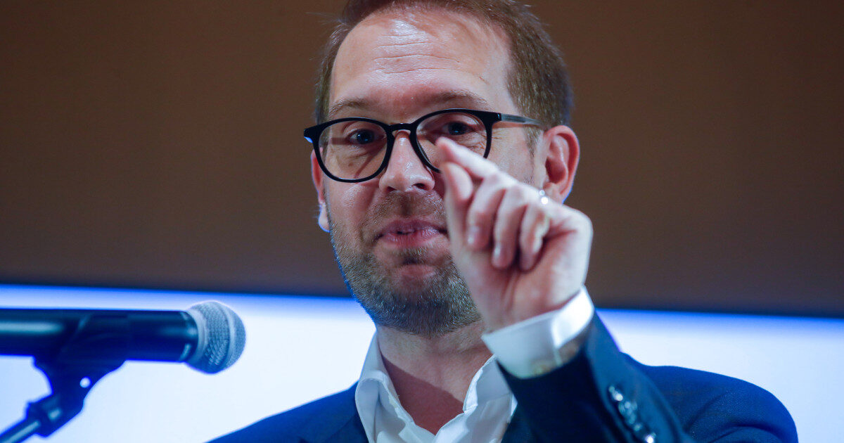 Fritz: Premierul independent e o iluzie. USR vrea alegeri anticipate