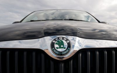 Mașina electrică: 936 km, o singură încărcare