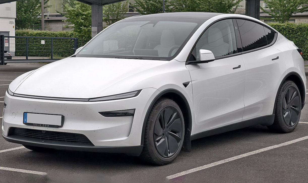 Tesla ascunde date vitale din accidentul mortal