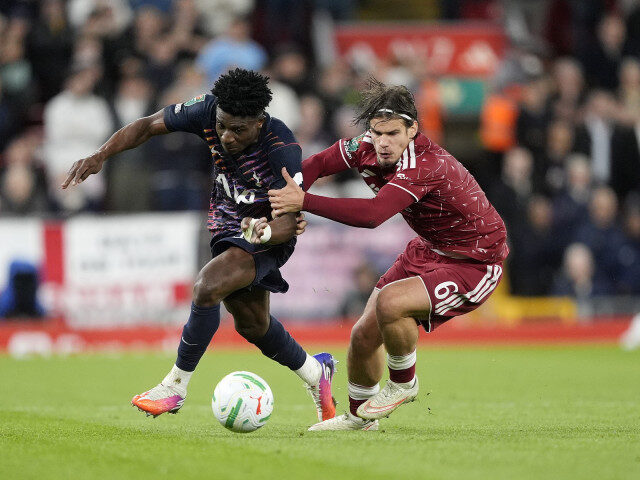 Liverpool, învingător pe Tottenham în Cupa Ligii Angliei
