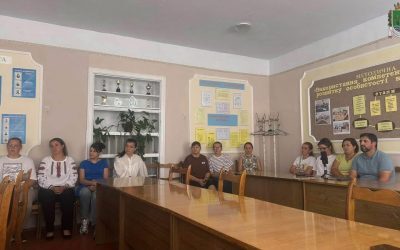 Copiii din Cartal, Ucraina, revin la școală în limba română