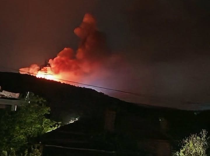 Incendiu la depozitele EMKO Bulgaria: Alerta pentru populație