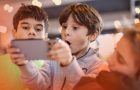 AI-ul, prietenul elevilor români pentru teme: de la 10 ani la liceu