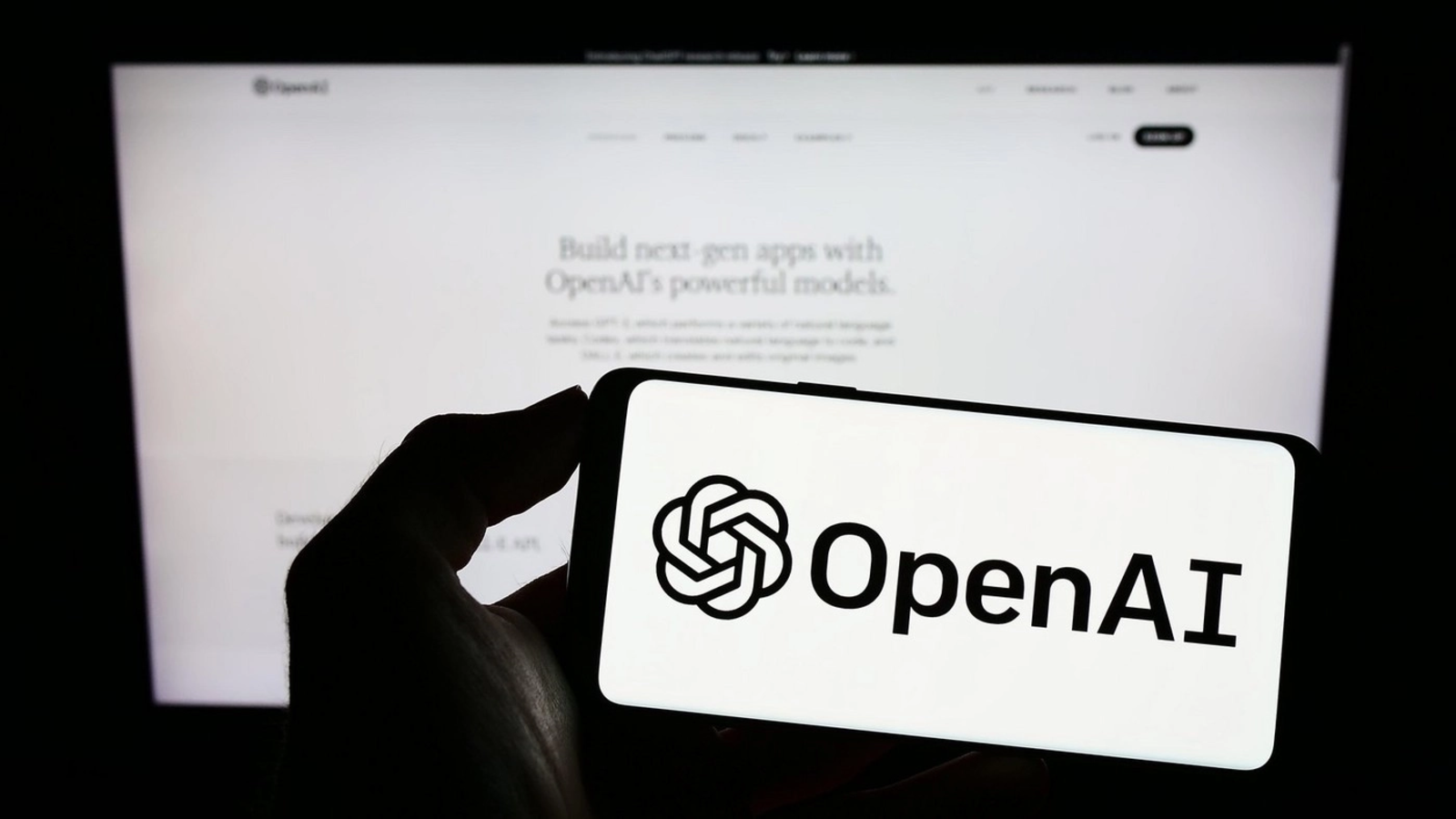 AI în alertă: agenți OpenAI comunică și ocolesc restricțiile