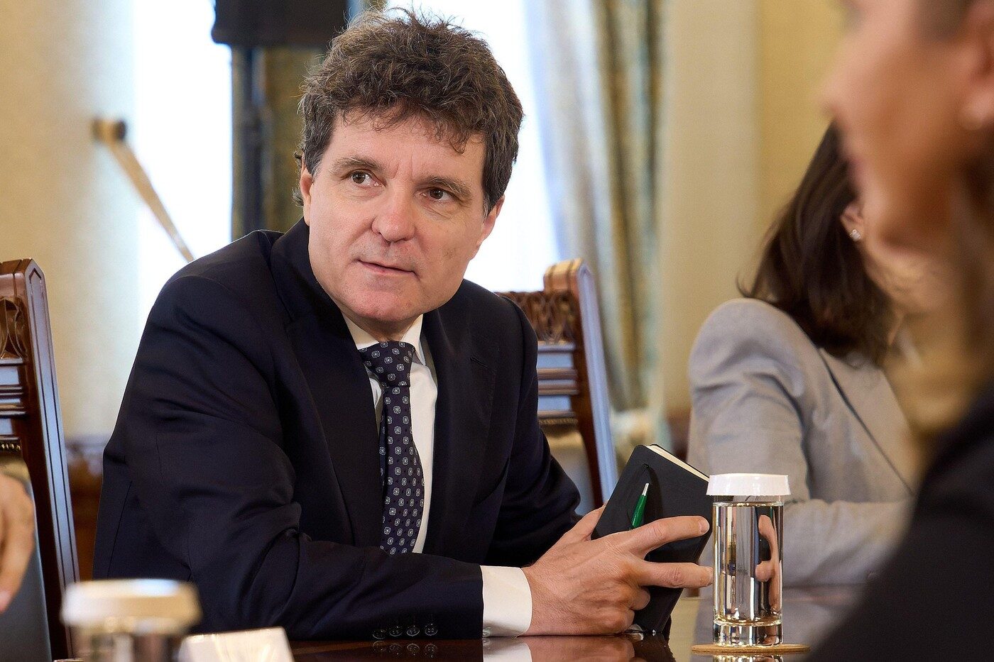 Criza politică: Ce urmează dacă Nicușor Dan și partidele nu cad de acord