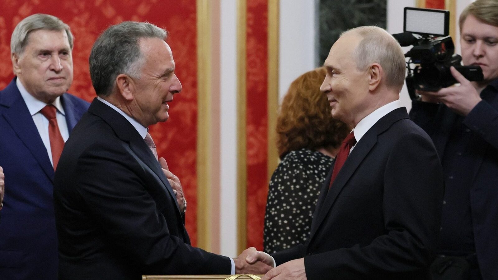 Putin, deschis la dialog cu Trump, ferm pe Ucraina